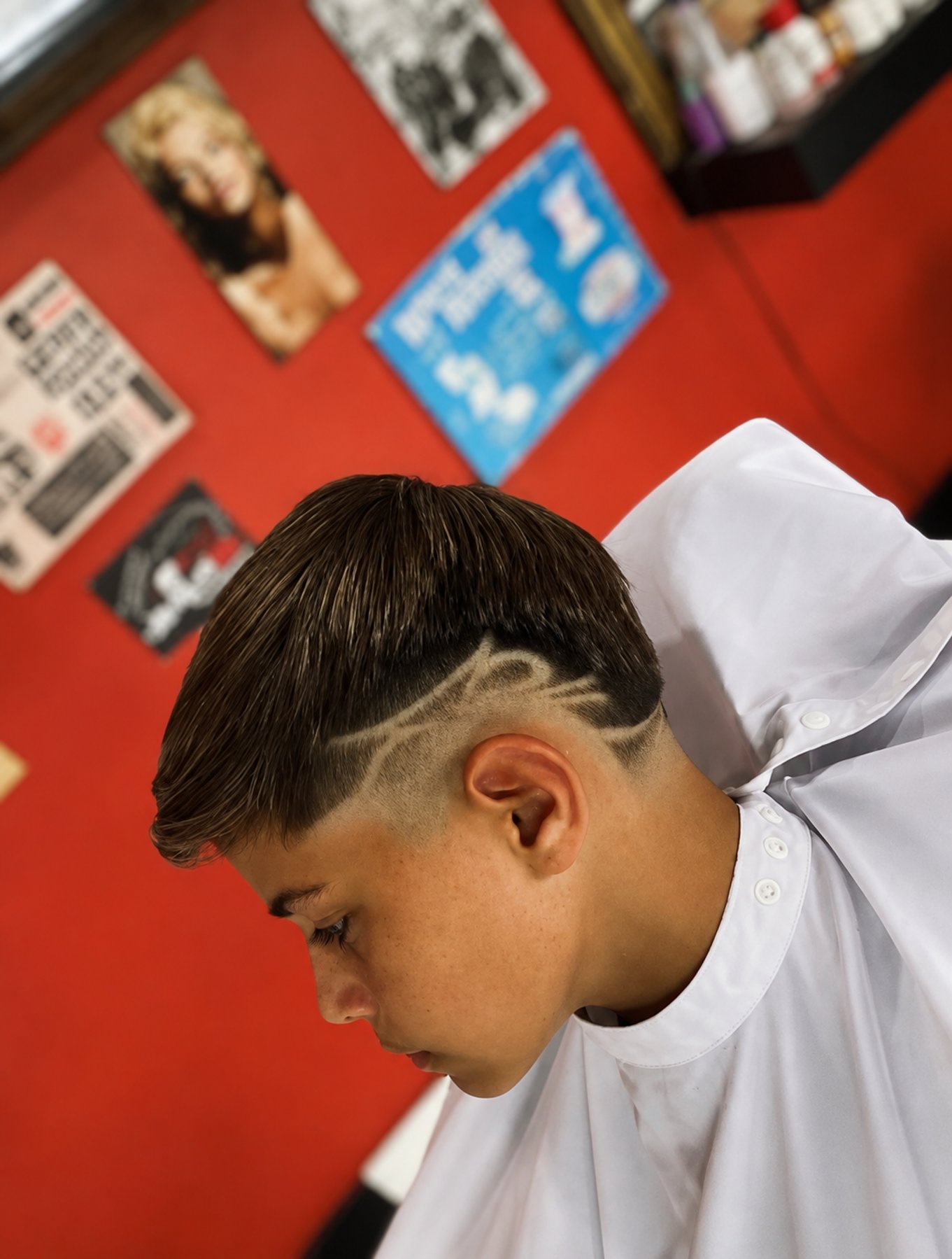 Detalhe de acabamento em corte masculino